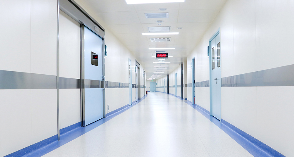 1647935210115618.jpg 手術(shù)室走廊.jpg