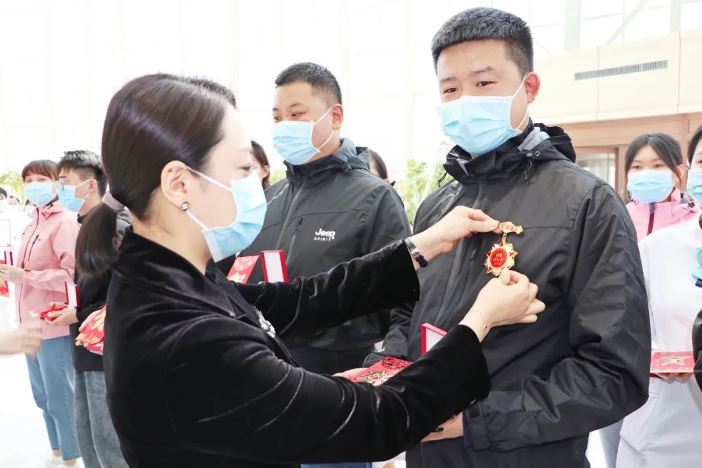 1652499815296829.jpg 13.jpg